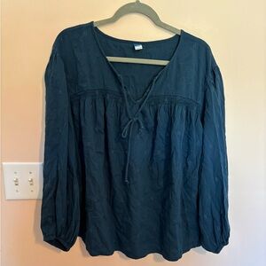 Old Navy blouse shirt navy blue flowy embroidered size XL